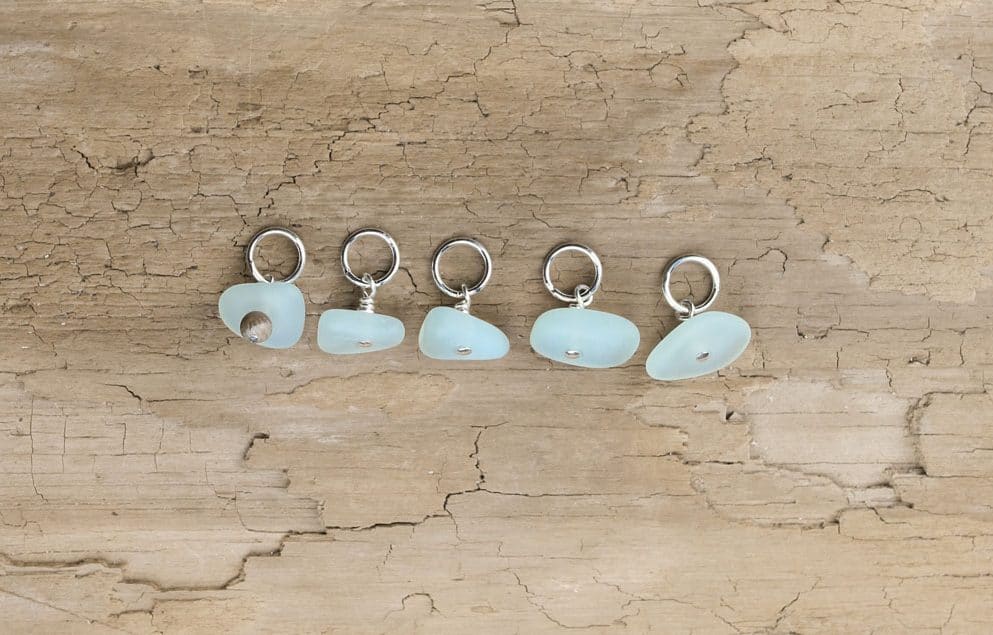 Glass earth-look stitch markers